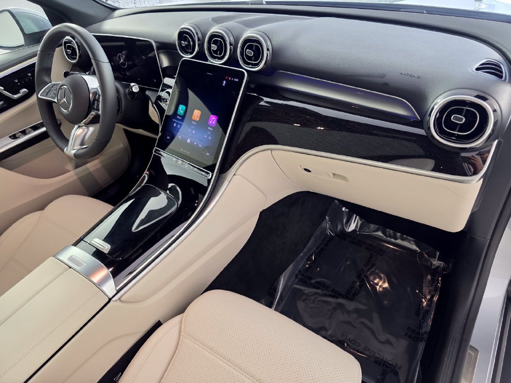 Certified 2026 Mercedes-Benz GLC 300 image 29