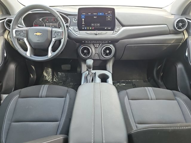 Used 2023 Chevrolet Blazer LT FWD image 11