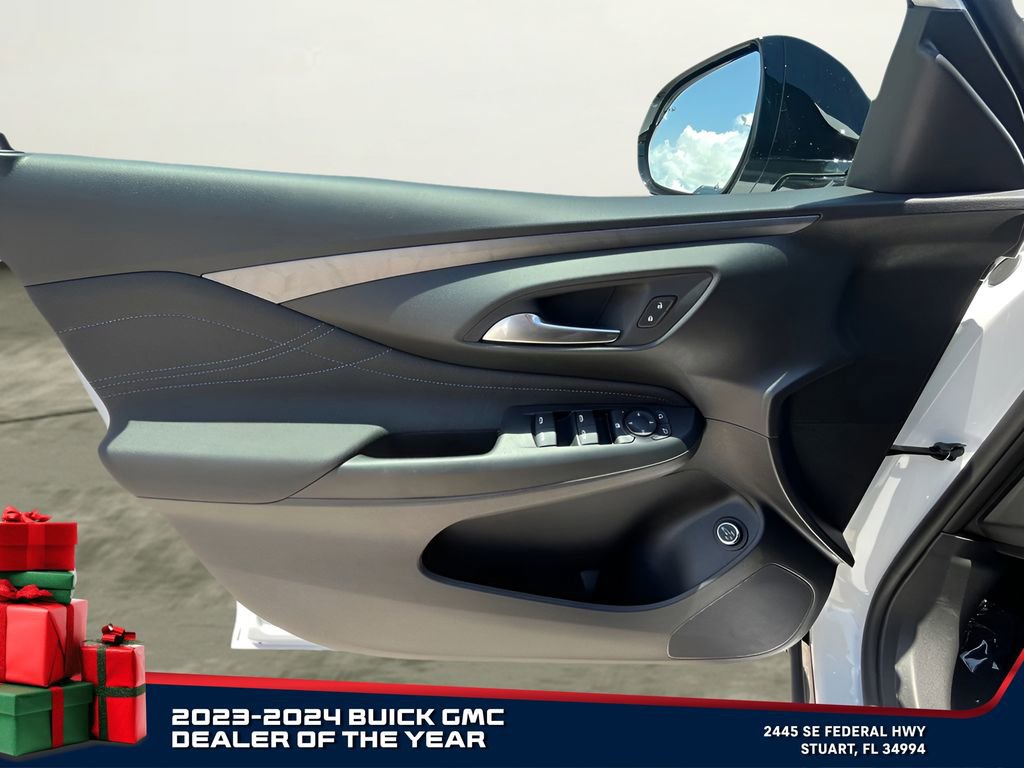 New 2025 Buick Envision Sport Touring image 22