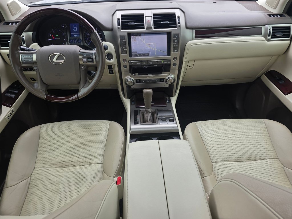 Used 2018 Lexus GX 460 Premium AWD/4WD image 2