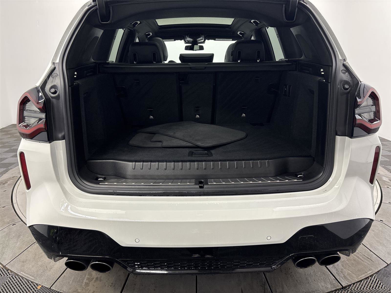 Used 2022 BMW X3 M w/ Executive Package image 21