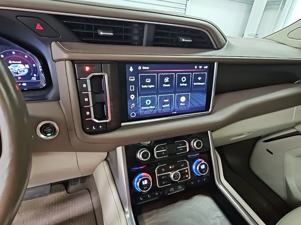 Used 2023 GMC Yukon XL Denali image 14