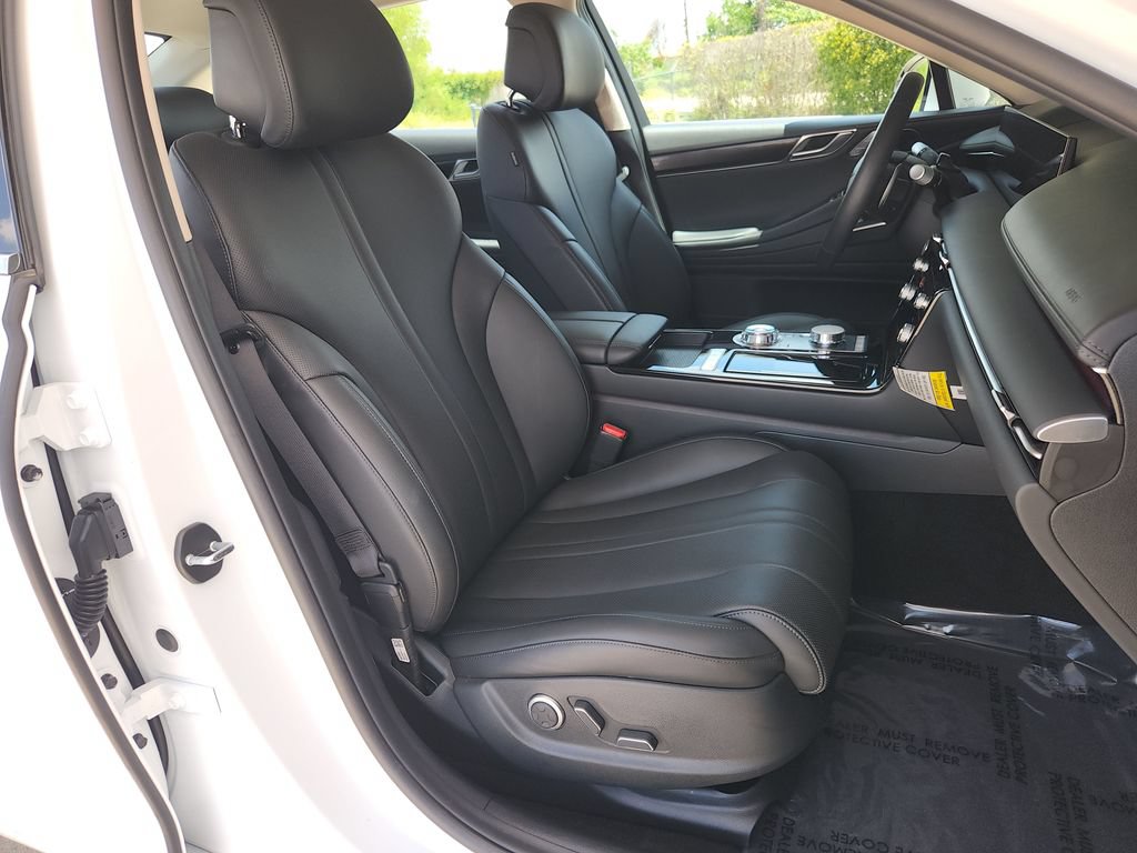 Used 2026 Genesis G80 2.5T AWD/4WD image 16