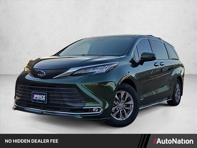 Used 2021 Toyota Sienna XLE