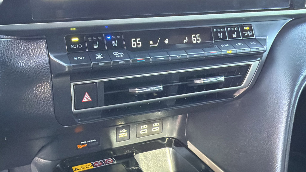 Used 2025 Toyota Camry XSE w/ Premium Package image 14