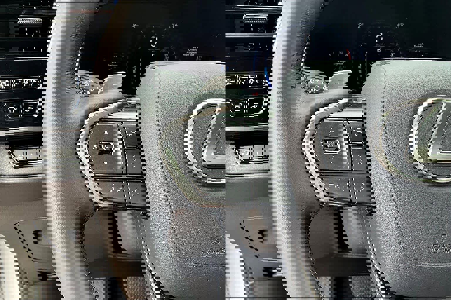 Used 2025 Lexus TX 350 AWD w/ Technology Package image 21