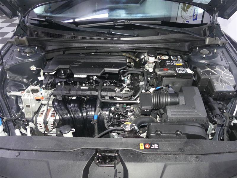 Used 2021 Hyundai Elantra SEL w/ Convenience + Premium Package FWD image 12