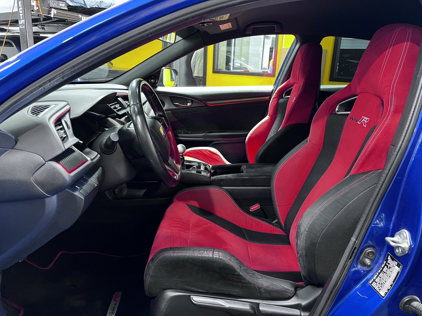 Used 2018 Honda Civic Type R image 15