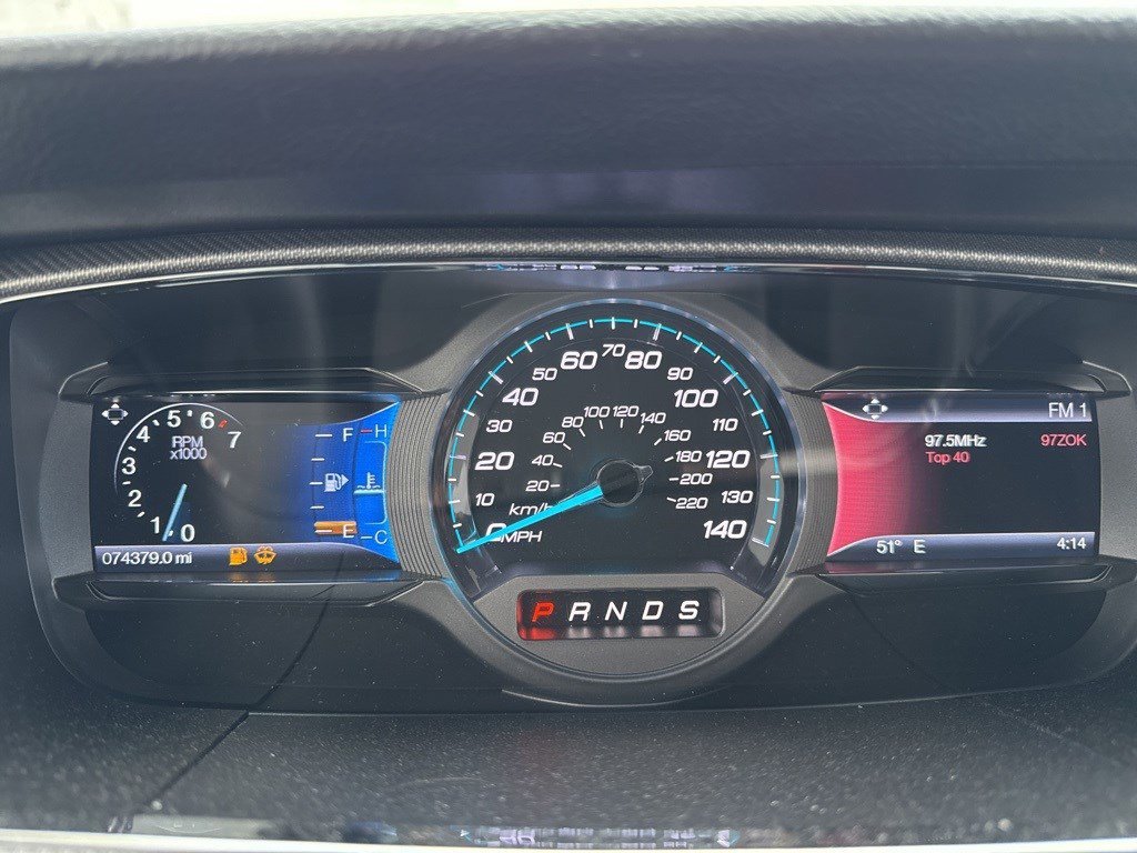 Used 2017 Ford Taurus SHO image 16