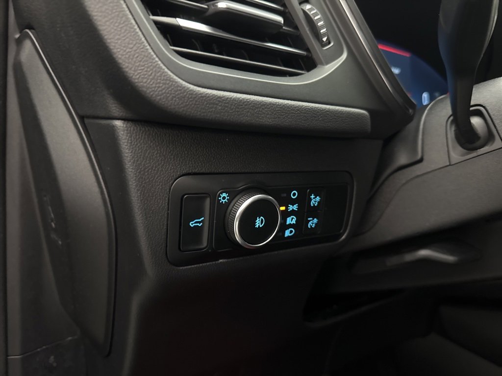 Used 2024 Ford Escape Platinum image 27