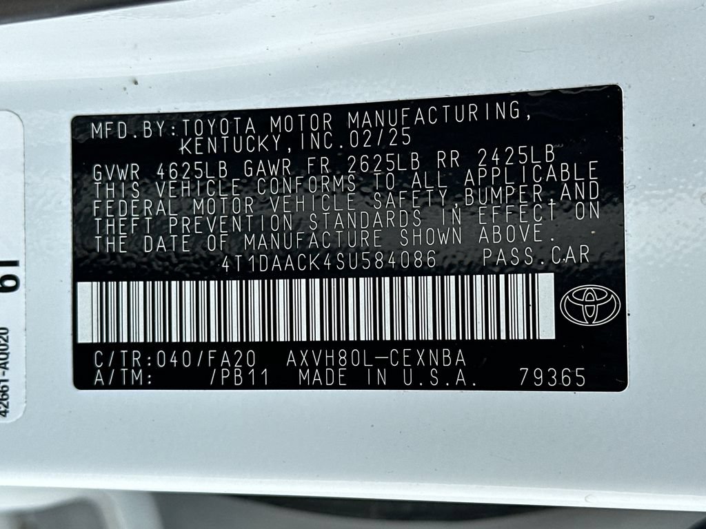 Used 2025 Toyota Camry LE FWD image 31