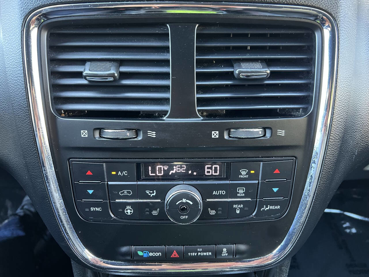 Used 2017 Dodge Grand Caravan GT image 20