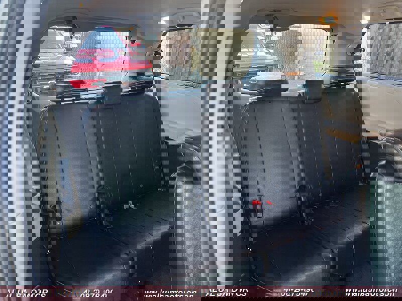 Used 2015 Toyota Sienna SE w/ SE Preferred Package FWD image 26