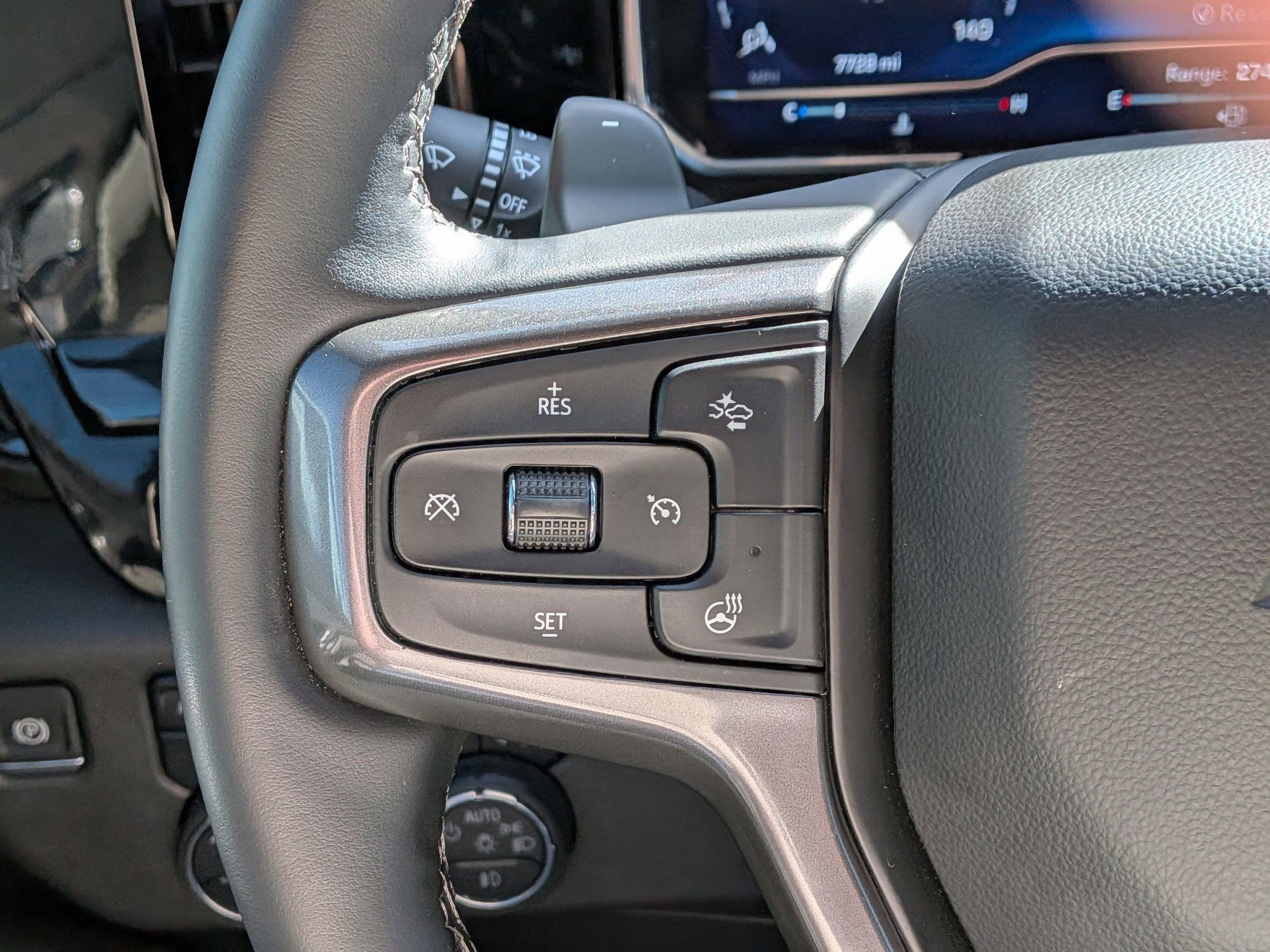 Used 2025 Chevrolet Silverado 1500 ZR2 w/ Technology Package image 19