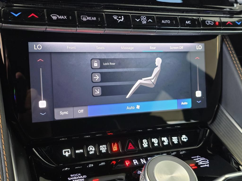 New 2026 Jeep Grand Wagoneer L Summit AWD/4WD image 36
