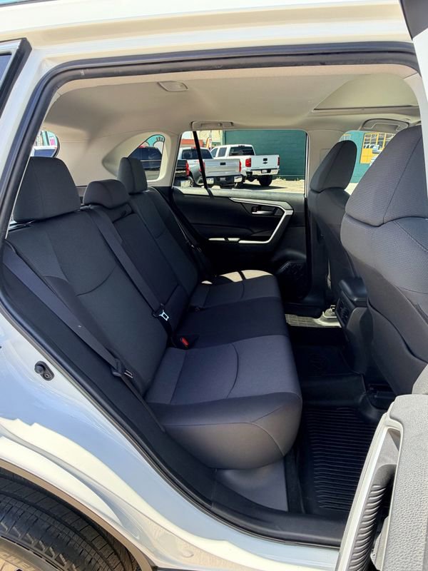Used 2023 Toyota RAV4 XLE w/ Convenience Package FWD image 22