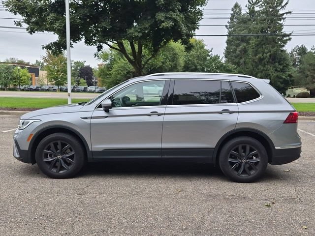 Used 2024 Volkswagen Tiguan SE AWD/4WD image 6