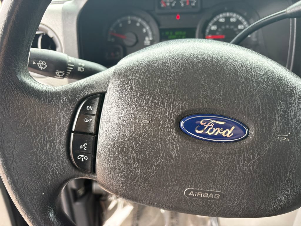 Used 2016 Ford E-450 and Econoline 450 Super Duty RWD image 22