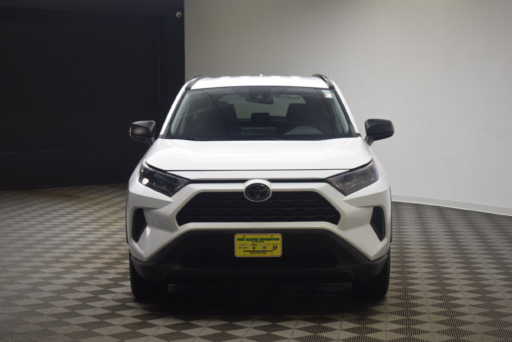 Used 2020 Toyota RAV4 LE w/ All Weather Liner Package AWD/4WD image 16