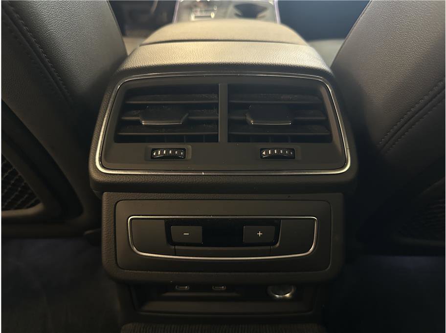 Used 2024 Audi A6 Premium Plus image 25