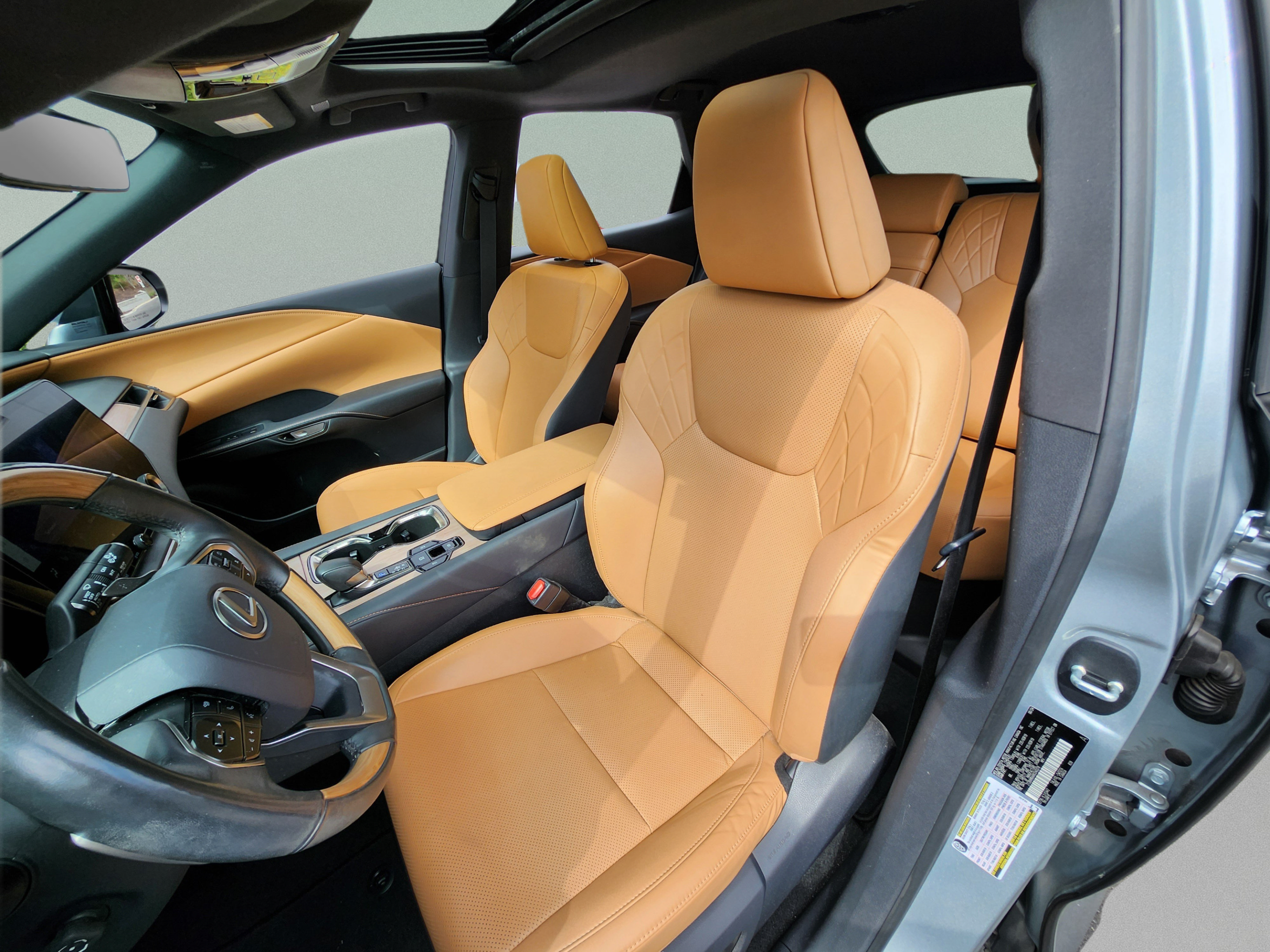 Certified 2024 Lexus RX 350 Premium w/ Cold Area Package FWD image 12