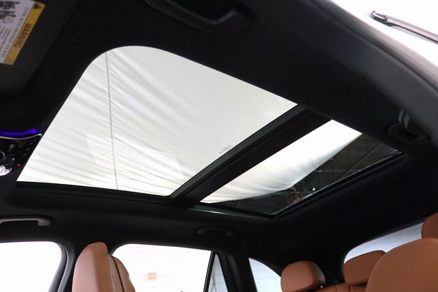 Used 2024 Mercedes-Benz GLC 300 4MATIC w/ Driver Assistance Package image 10