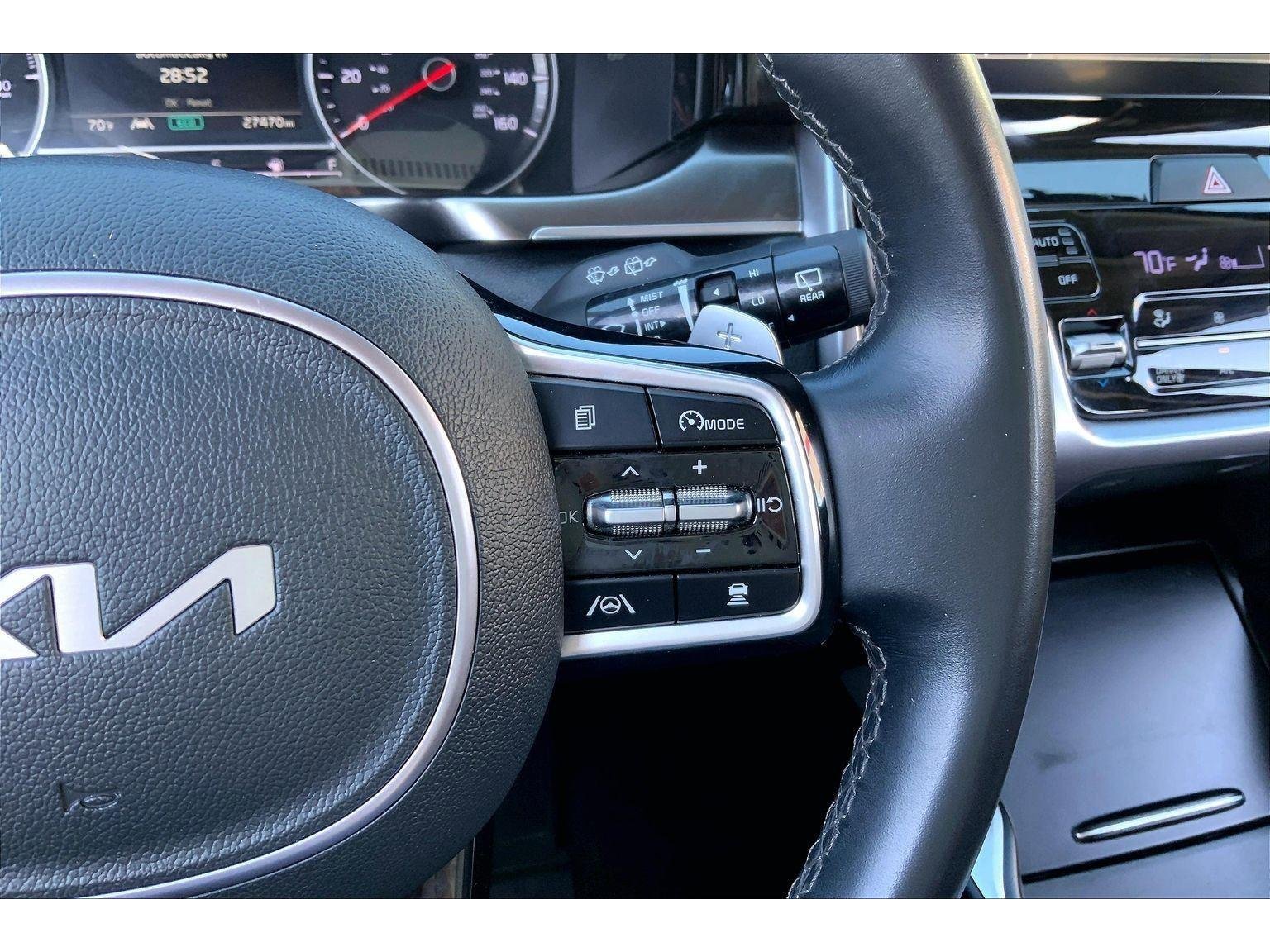 Used 2024 Kia Sorento EX image 17