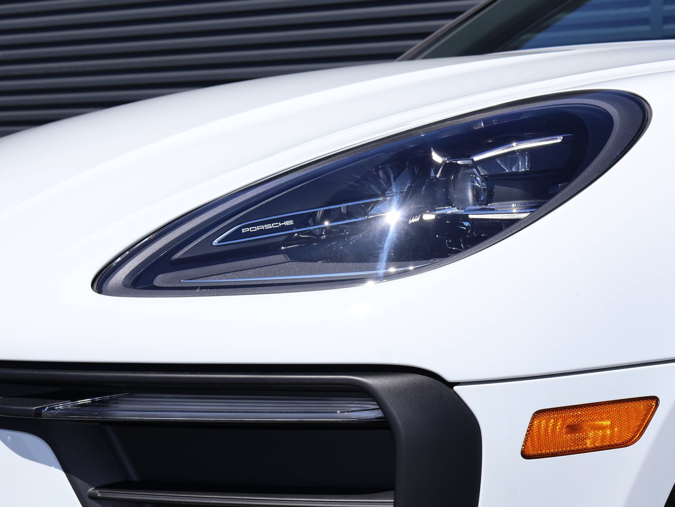 New 2026 Porsche Macan AWD/4WD image 12