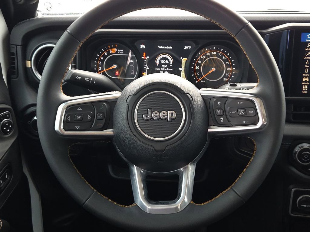 Used 2024 Jeep Wrangler Sahara w/ Technology Group image 13