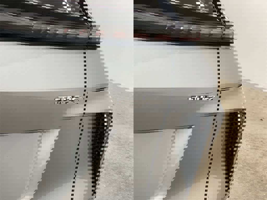 Certified 2024 Cadillac Lyriq Luxury image 11