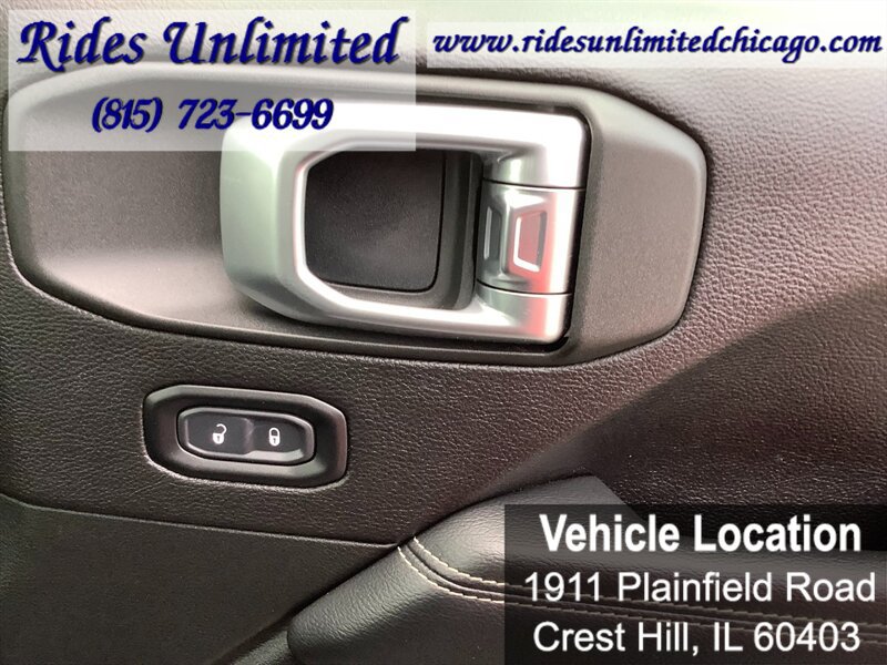 Used 2019 Jeep Wrangler Unlimited Sahara w/ Uconnect 4C Nav & Sound Group AWD/4WD image 37