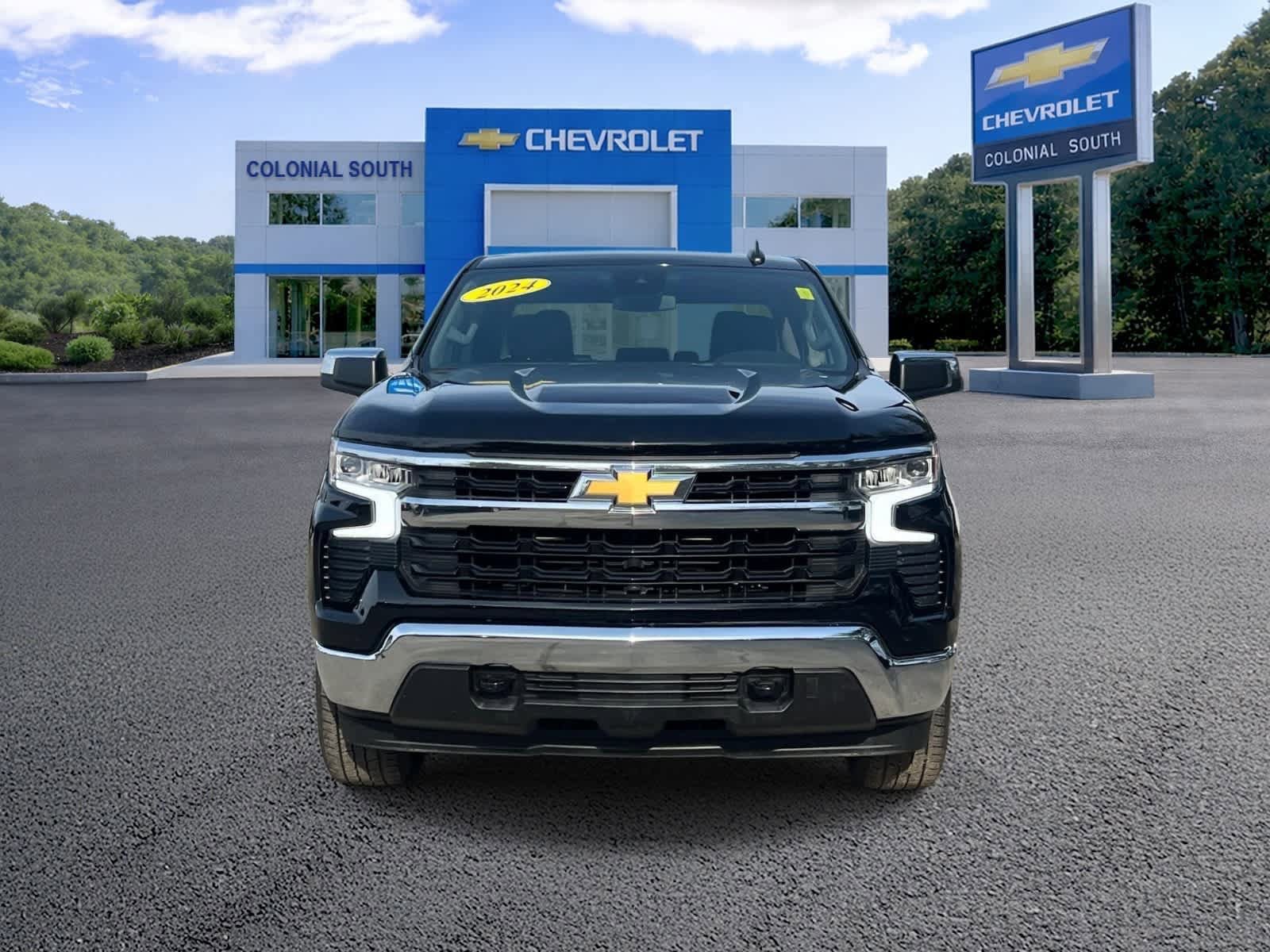 Certified 2024 Chevrolet Silverado 1500 LT AWD/4WD image 10