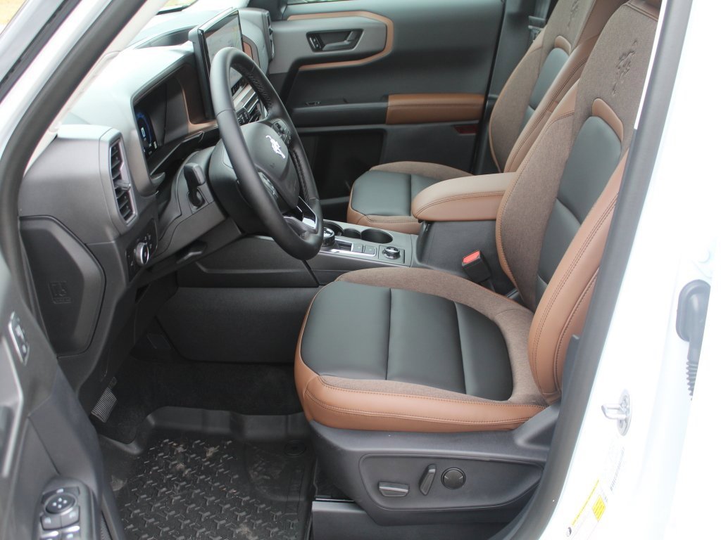 New 2025 Ford Bronco Sport Outer Banks w/ Outer Banks Tech Package+ image 4