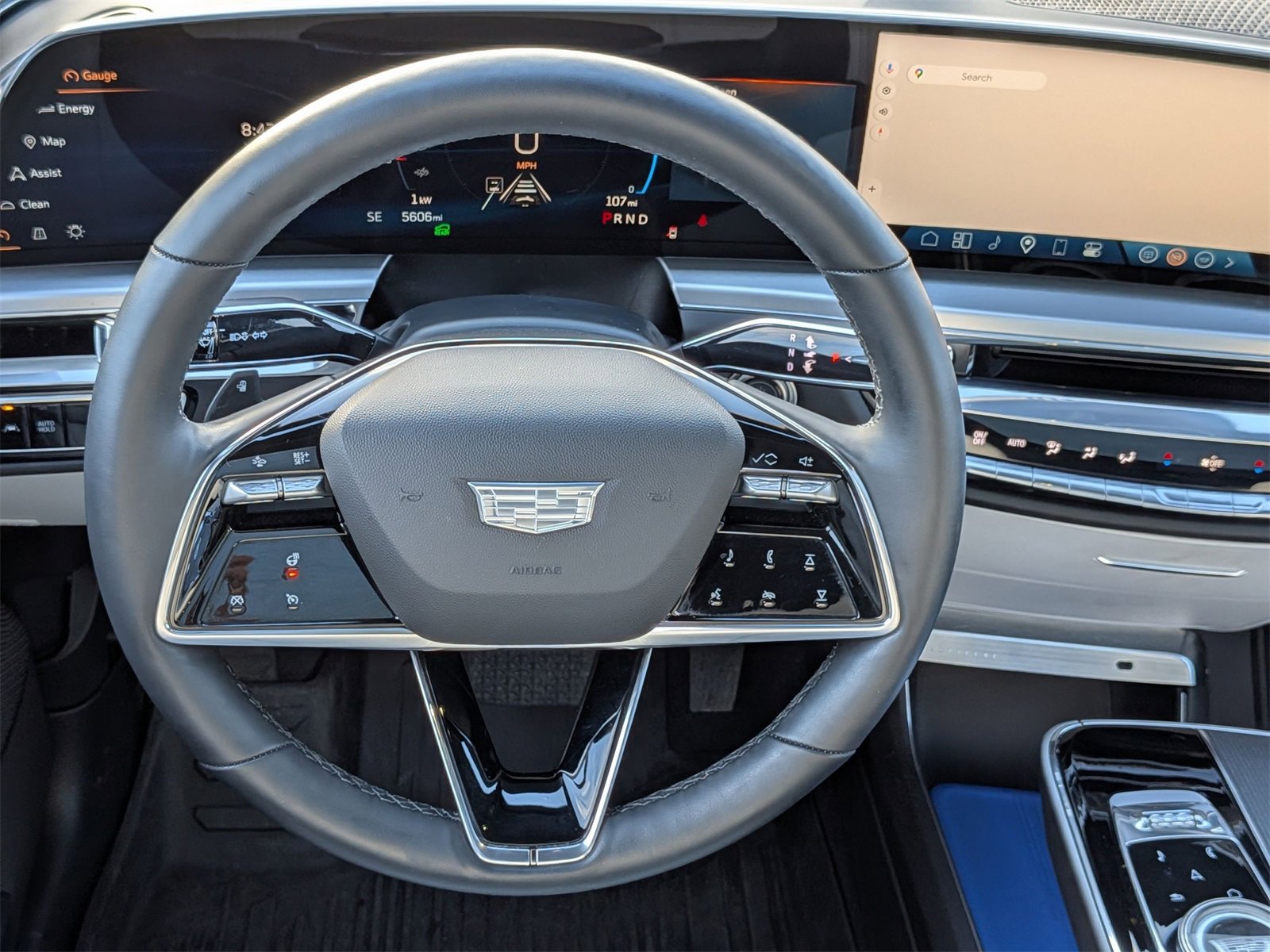 Used 2024 Cadillac Lyriq Luxury w/ LPO, Floor Liner Package image 31