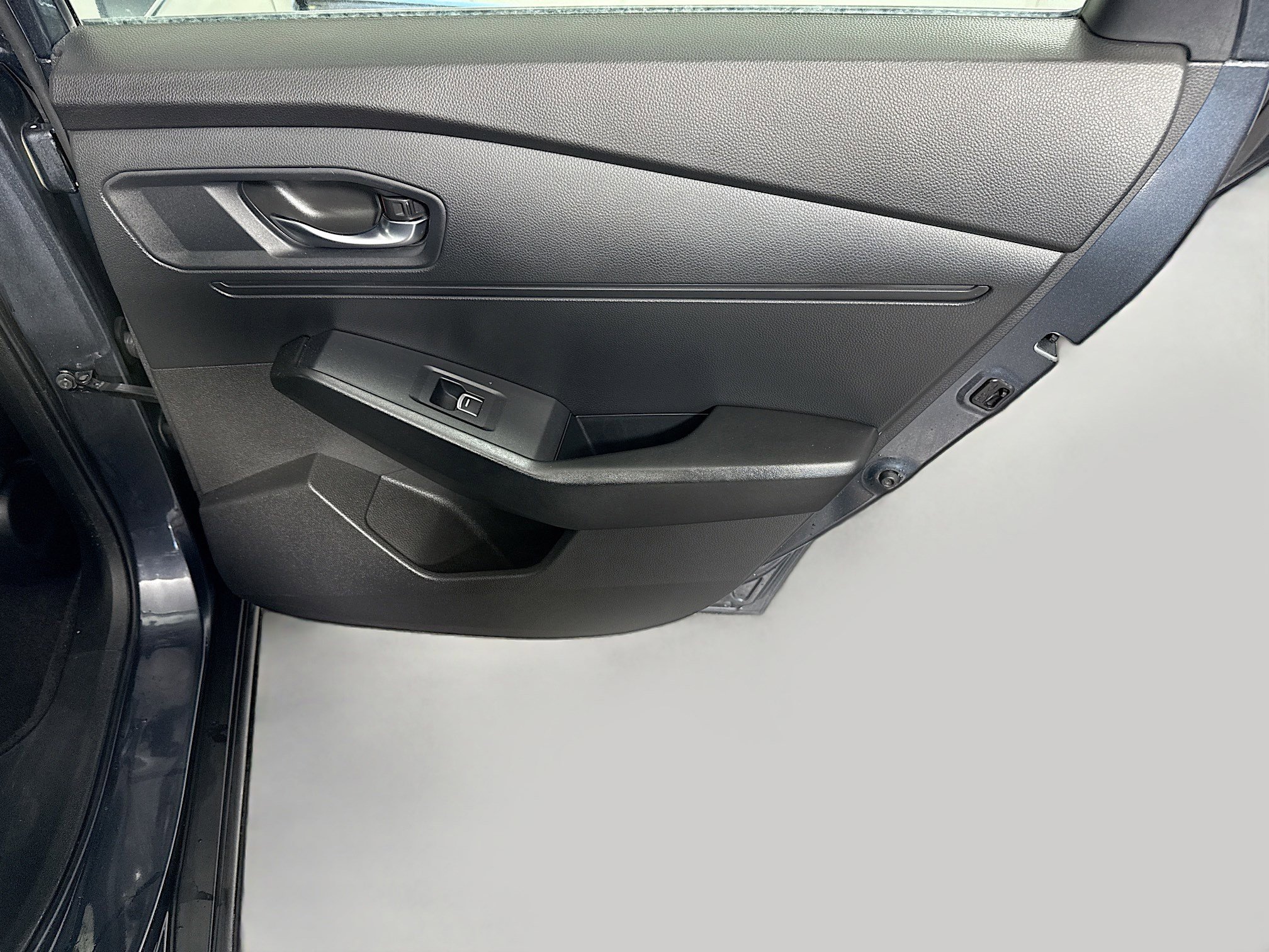 Used 2023 Honda Accord EX image 28