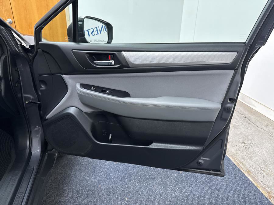 Used 2018 Subaru Outback 2.5i Premium image 13