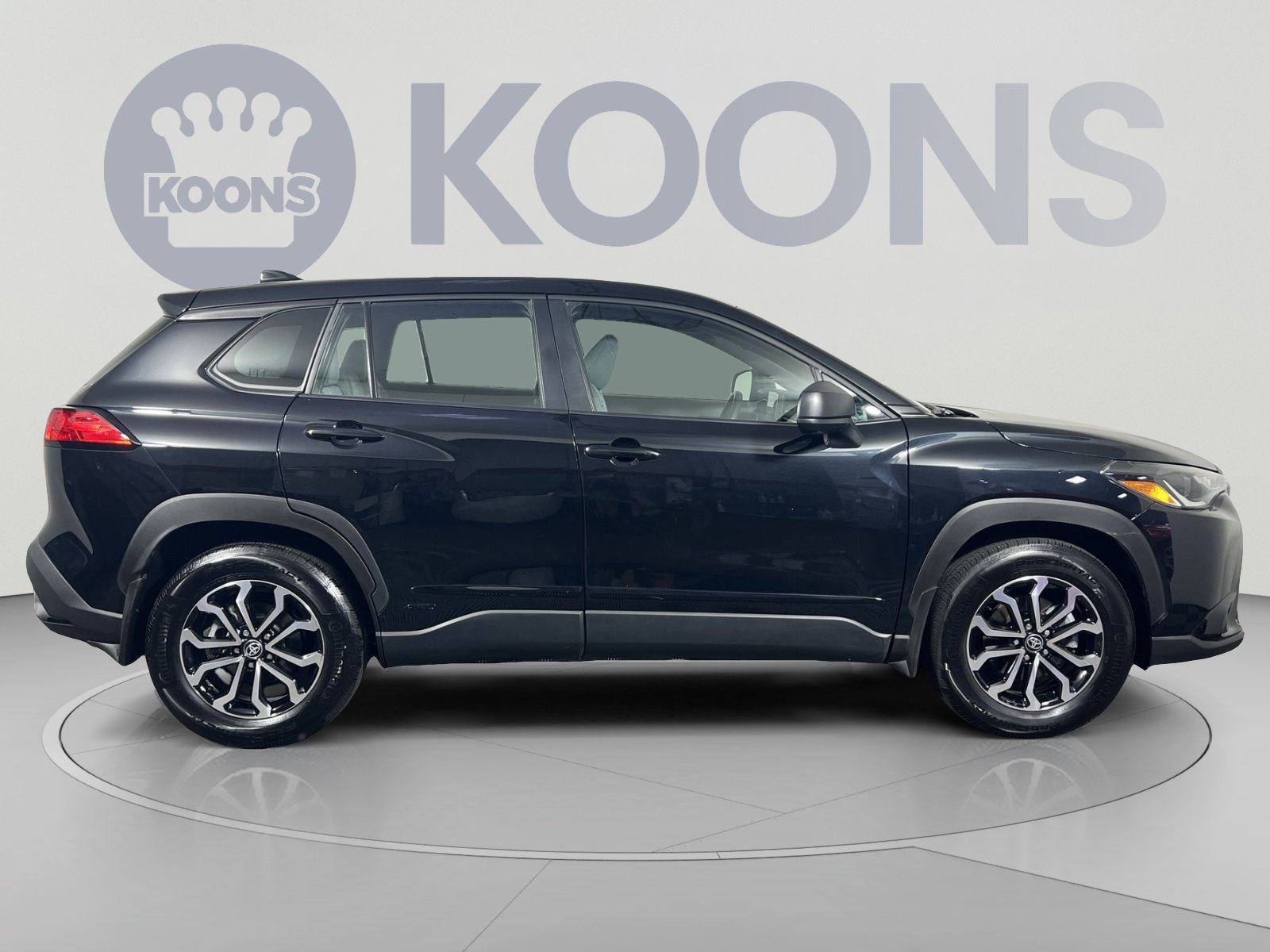Used 2024 Toyota Corolla Cross AWD Hybrid image 8