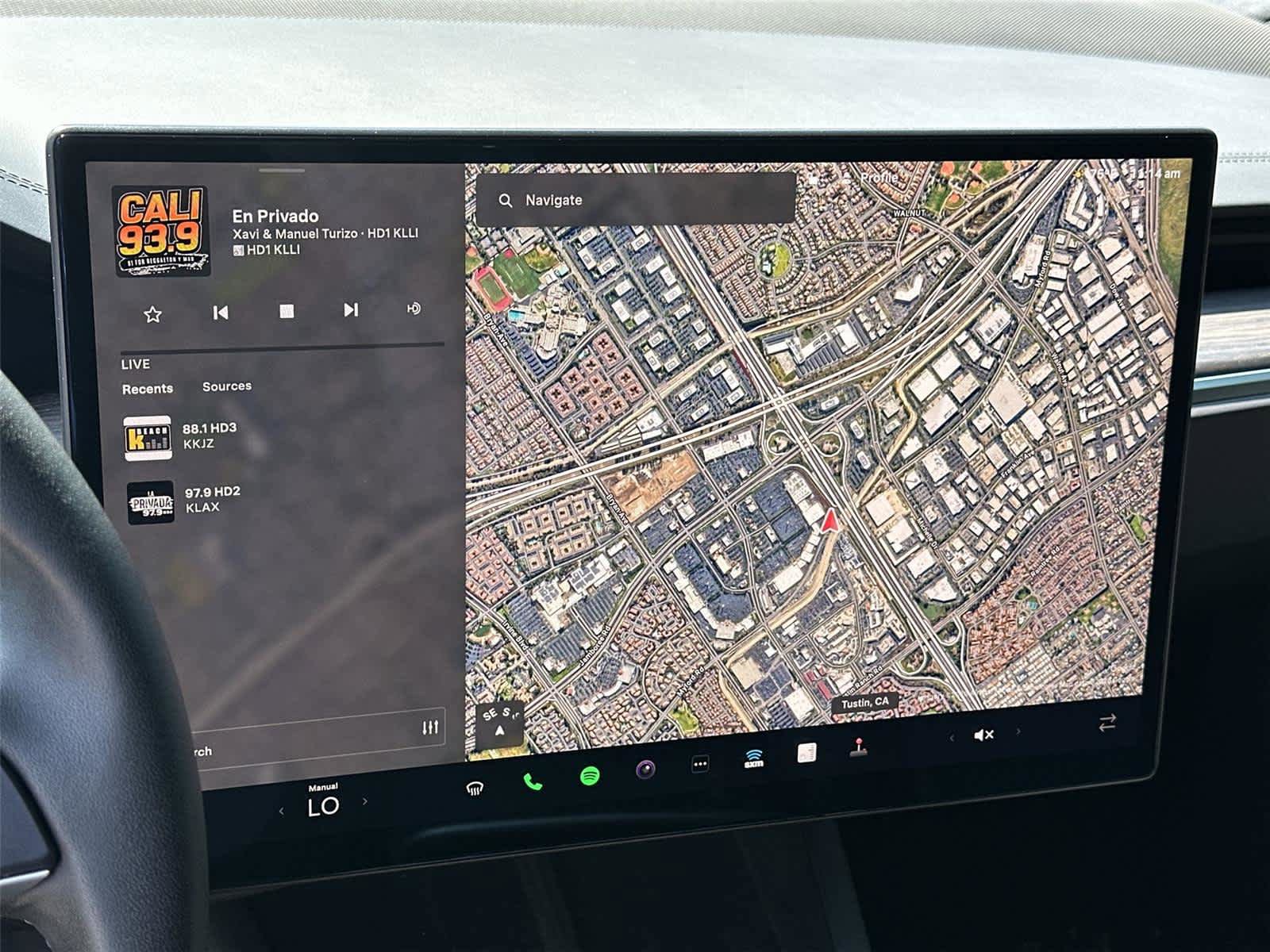 Used 2024 Tesla Model X AWD/4WD image 18