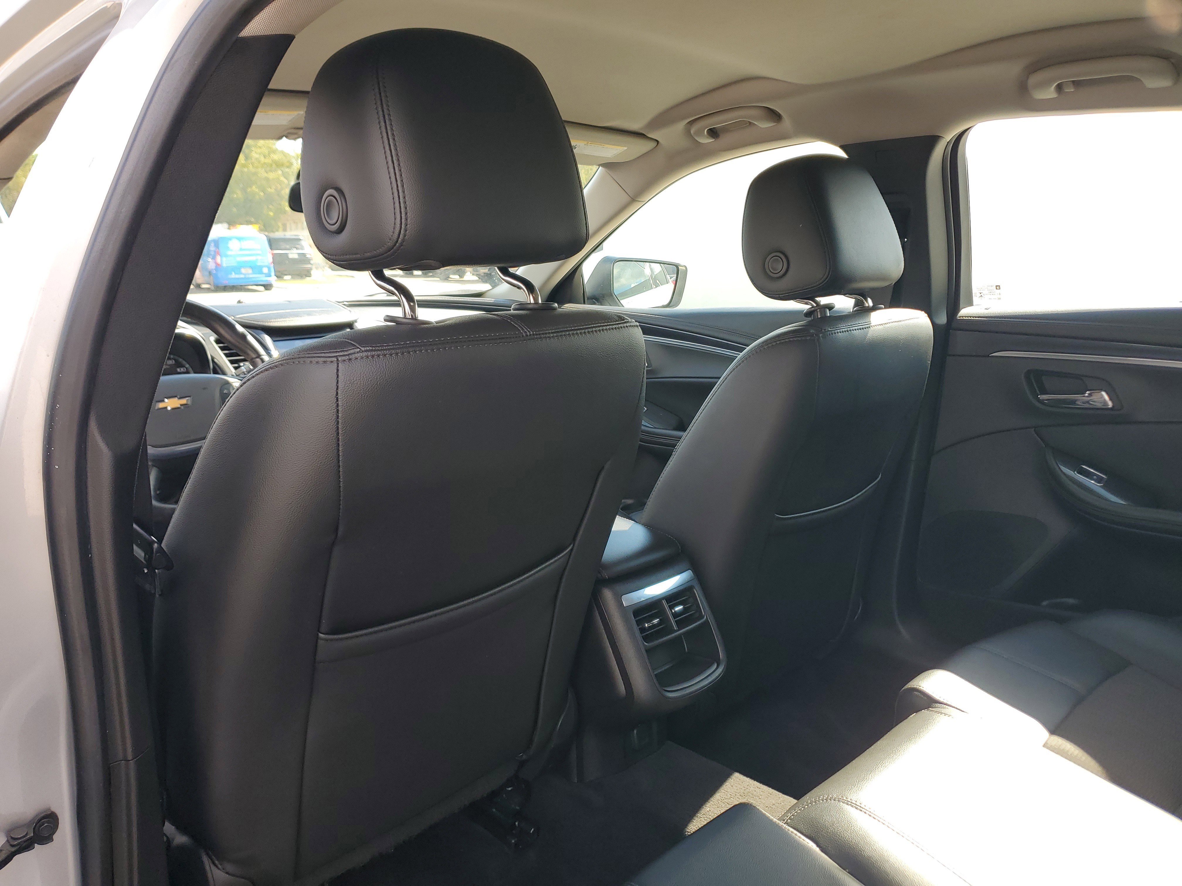Used 2019 Chevrolet Impala LT image 14
