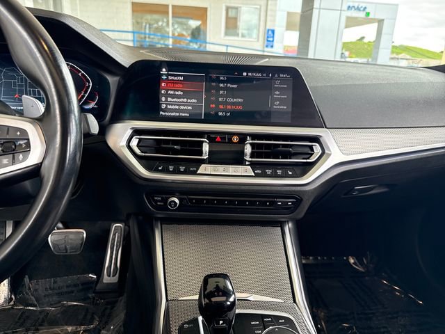 Used 2022 BMW 330i Sedan w/ M Sport Package RWD image 18