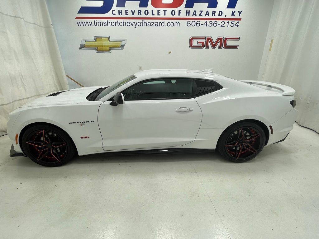 Used 2020 Chevrolet Camaro SS image 10