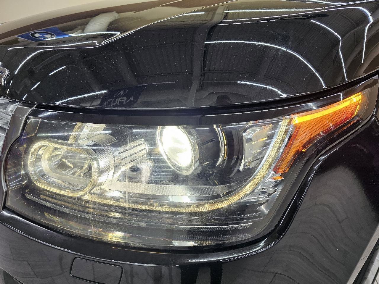 Used 2014 Land Rover Range Rover Supercharged AWD/4WD image 10