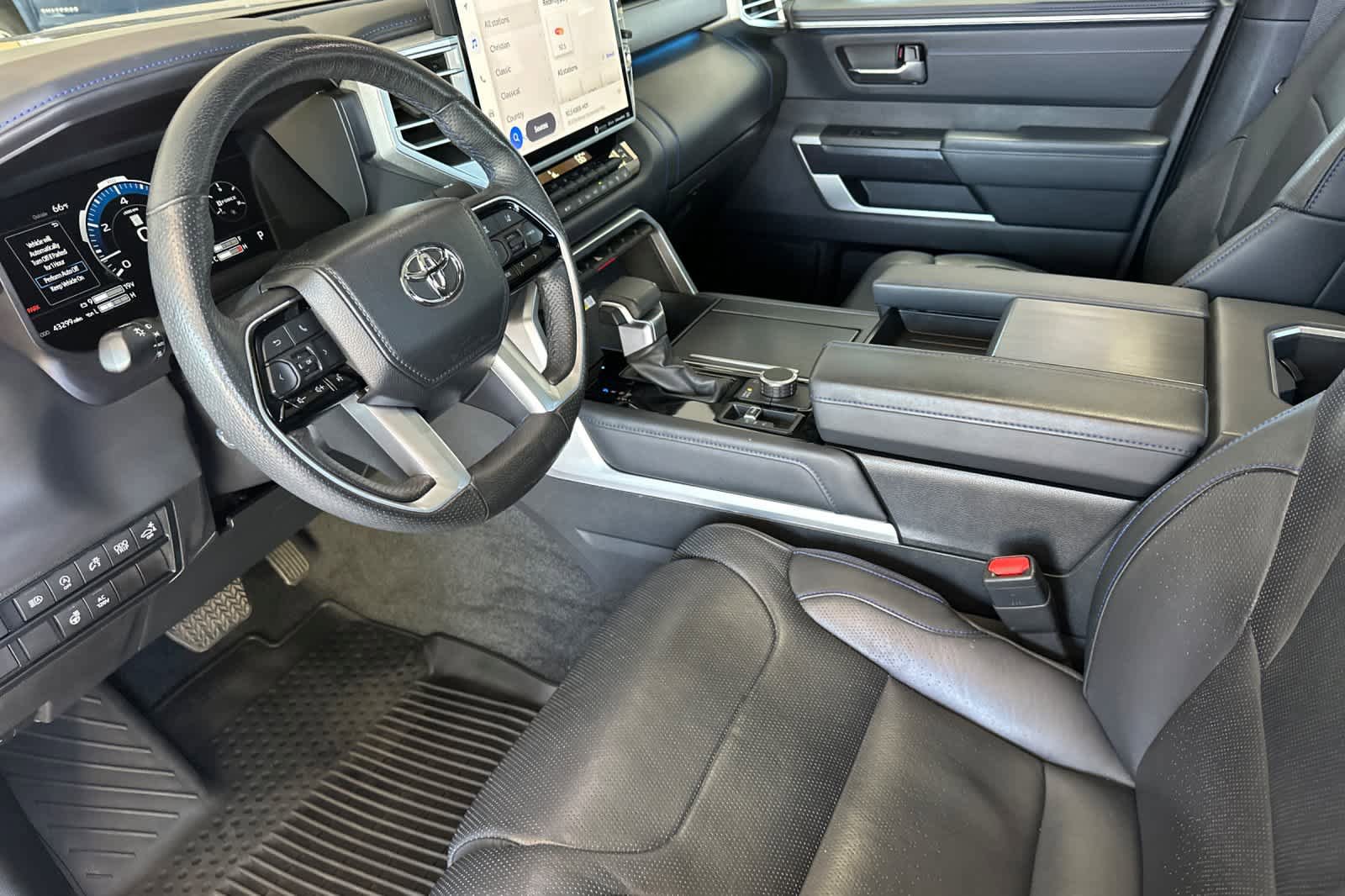 Used 2023 Toyota Tundra Platinum AWD/4WD image 11