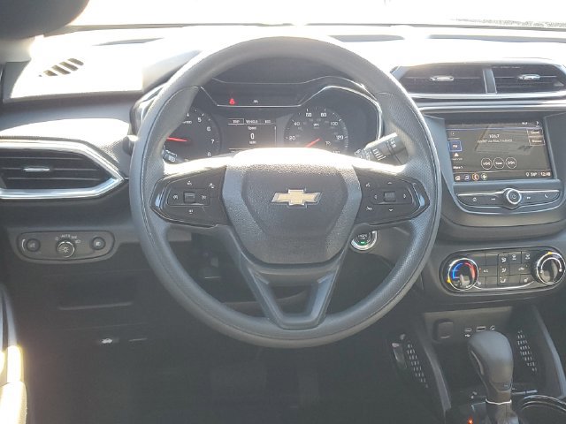 Used 2023 Chevrolet TrailBlazer LT FWD image 12