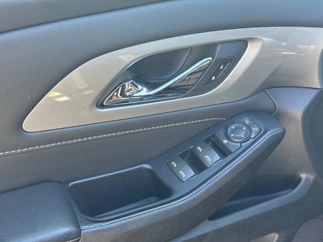 Used 2022 Chevrolet Traverse LT AWD/4WD image 26