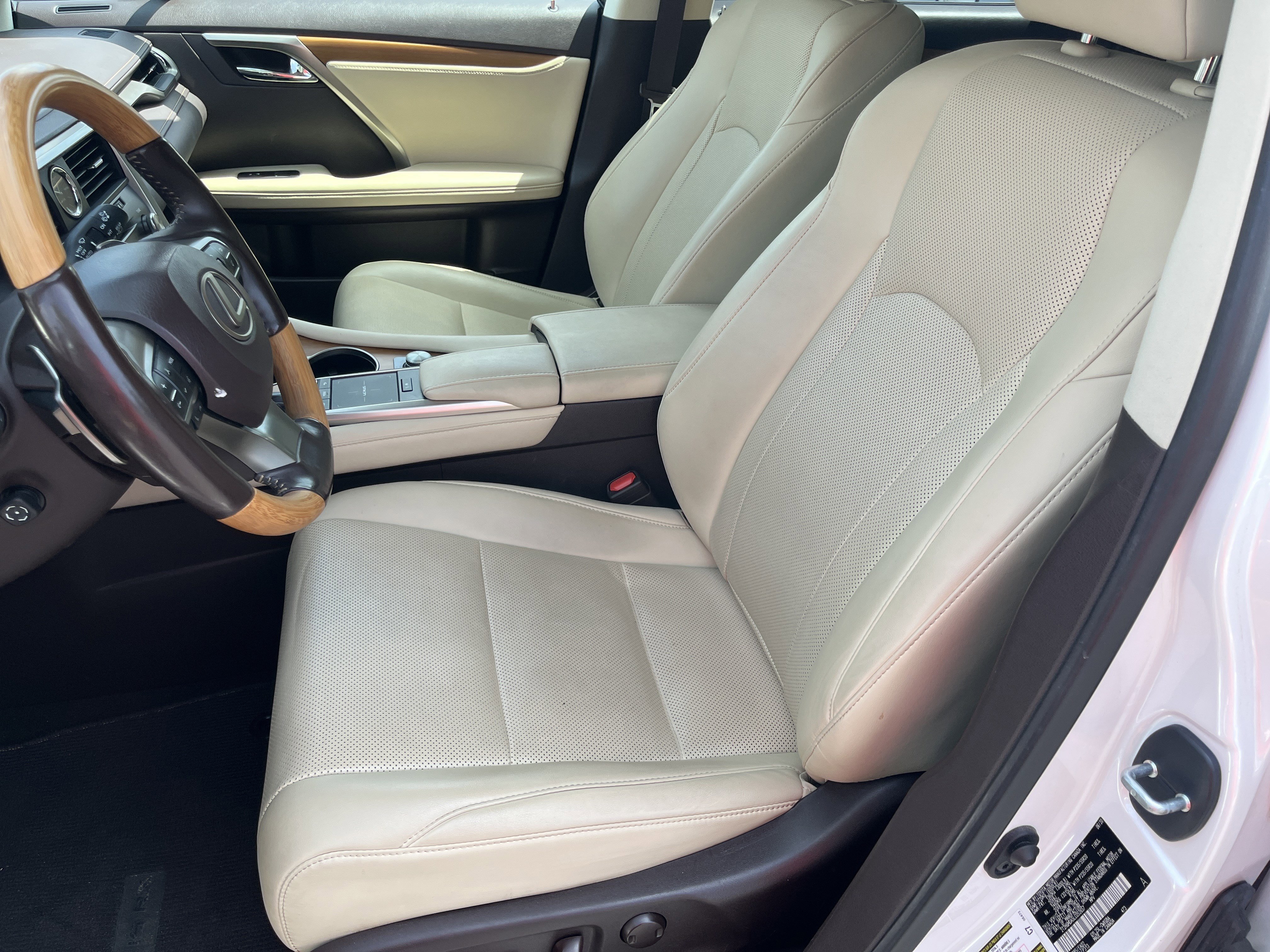Used 2020 Lexus RX 450h AWD w/ Premium Package image 19