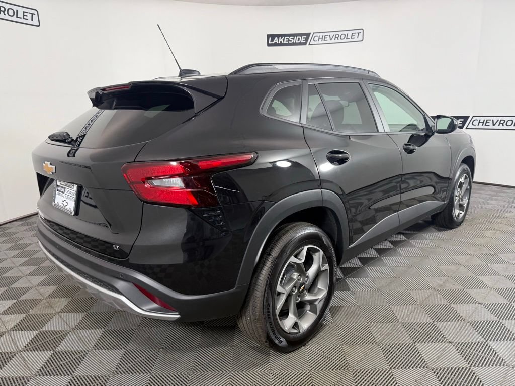 New 2026 Chevrolet Trax LT w/ Driver Confidence Package FWD image 6