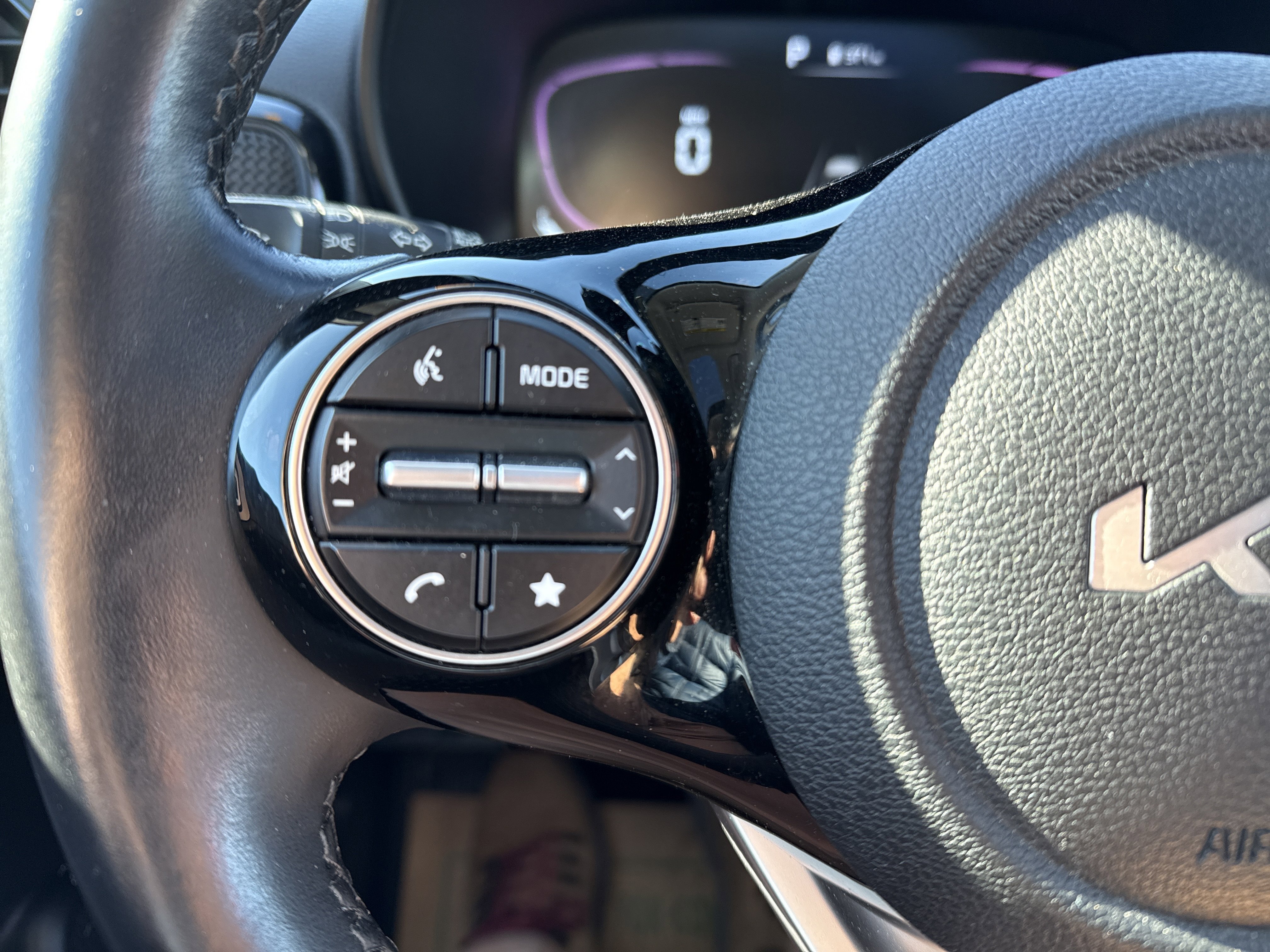 Used 2023 Kia Soul EX image 28