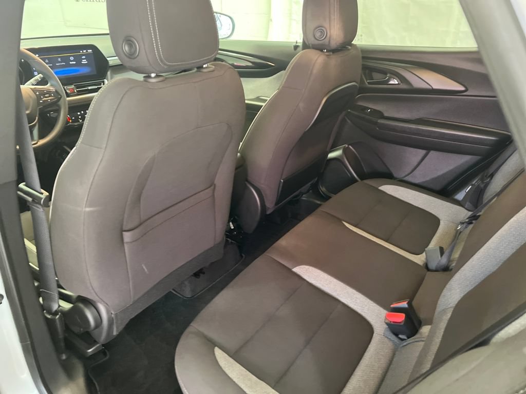 Used 2024 Chevrolet TrailBlazer LT FWD image 36