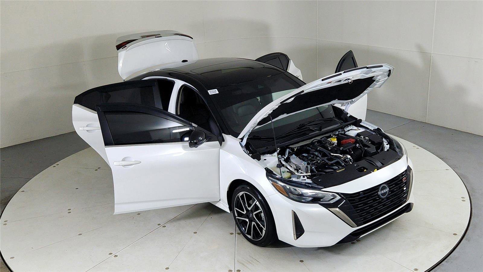 Certified 2025 Nissan Sentra SR w/ SR Premium Package image 25